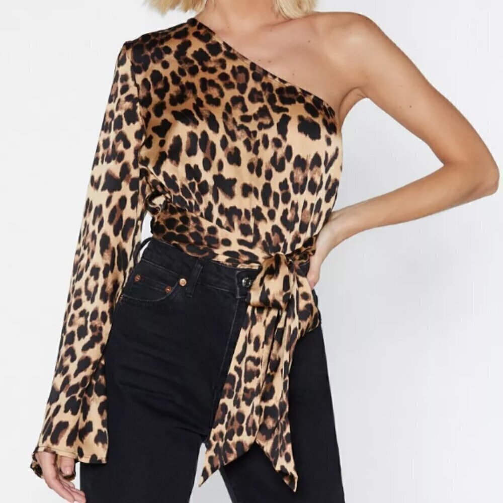Nasty Gal Ain't Nothing But Mammals Leopard Bodysuit NWT NEW 6